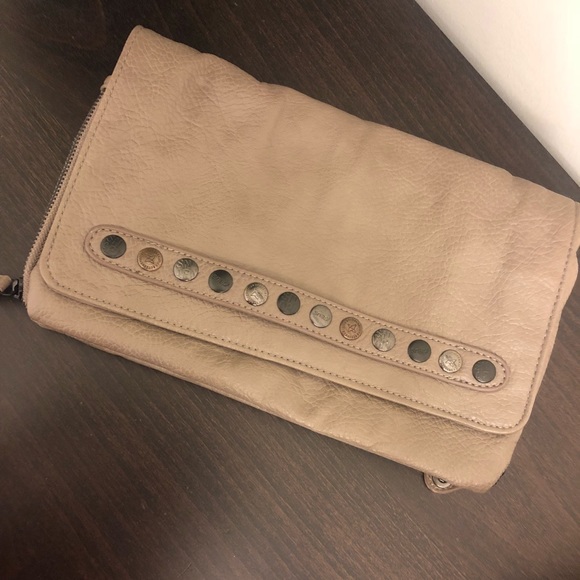 BCBGeneration clutch - Picture 6 of 7